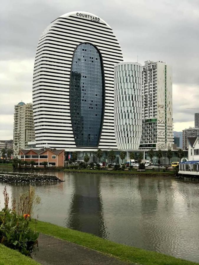 Alliance Palace Georgia Batumi Exterior foto