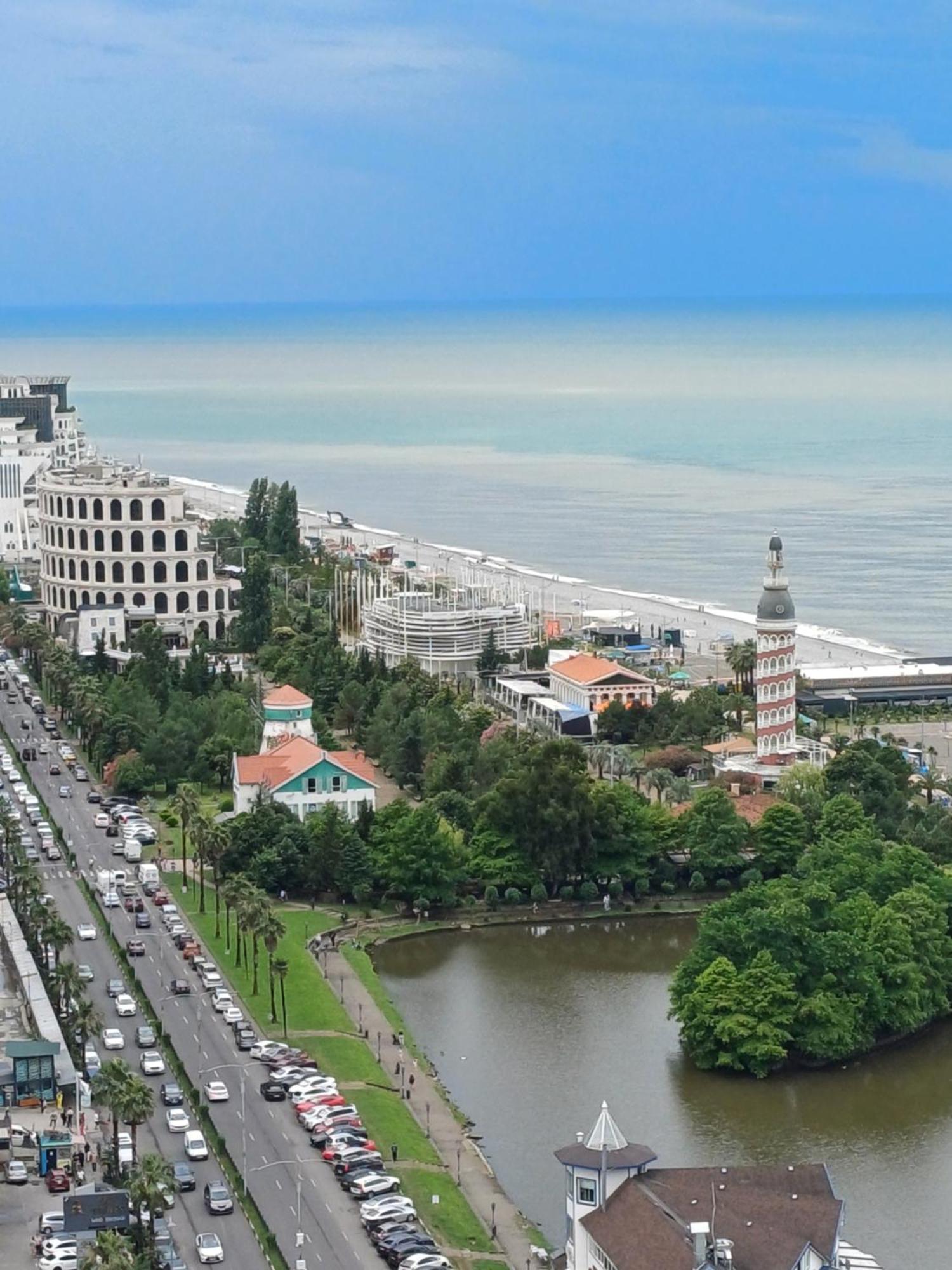 Alliance Palace Georgia Batumi Exterior foto